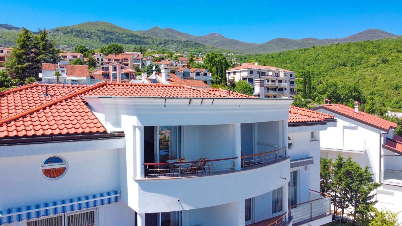 Sea View Apartment In Ічичі Екстер'єр фото