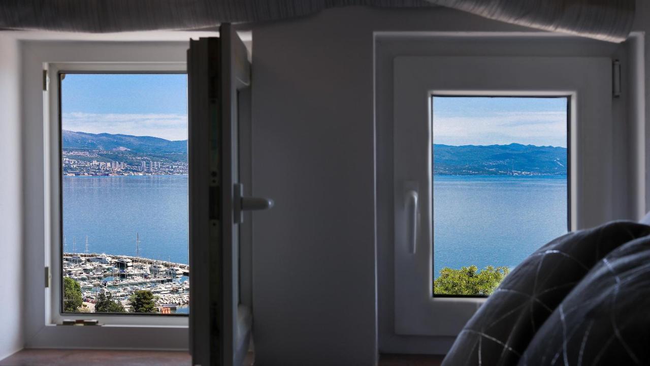 Sea View Apartment In Ічичі Екстер'єр фото