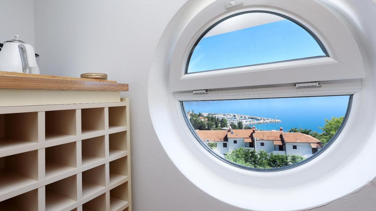 Sea View Apartment In Ічичі Екстер'єр фото