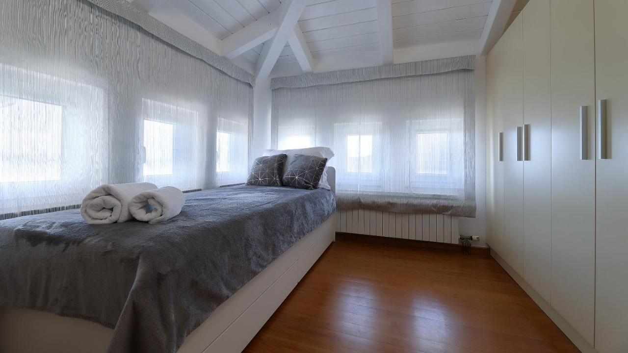 Sea View Apartment In Ічичі Екстер'єр фото